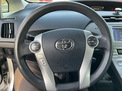Used 2012 Toyota Prius Two image 3