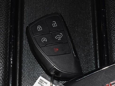 Used 2022 GMC Sierra 1500 AT4 w/ AT4 Premium Package image 24