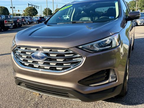 Used 2019 Ford Edge Titanium AWD/4WD image 17