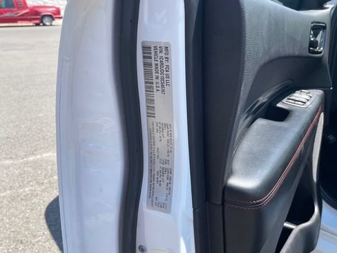 Used 2025 Dodge Durango GT AWD/4WD image 33