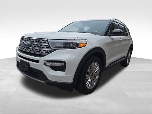 Used 2023 Ford Explorer Limited w/ Equipment Group 301A image 5