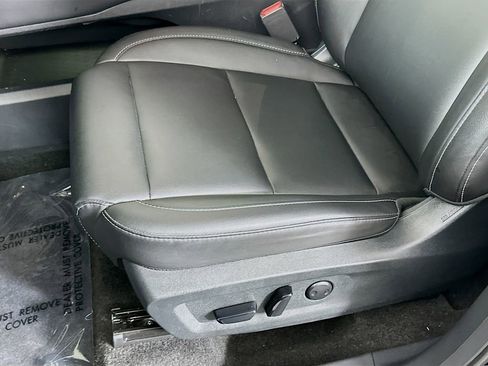 Certified 2025 Nissan Murano SL AWD/4WD image 28