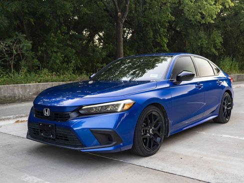 Used 2023 Honda Civic Sport image 5