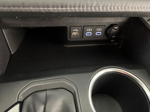 Used 2023 Toyota Highlander L FWD image 24