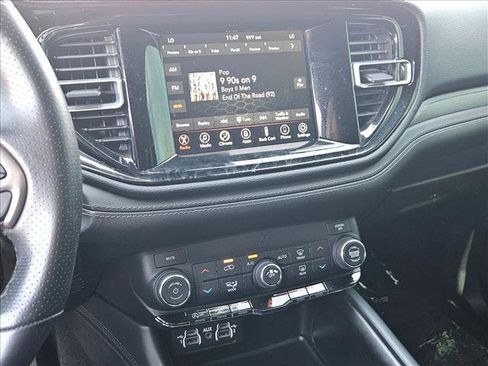 Used 2023 Dodge Durango SXT Launch Edition image 14