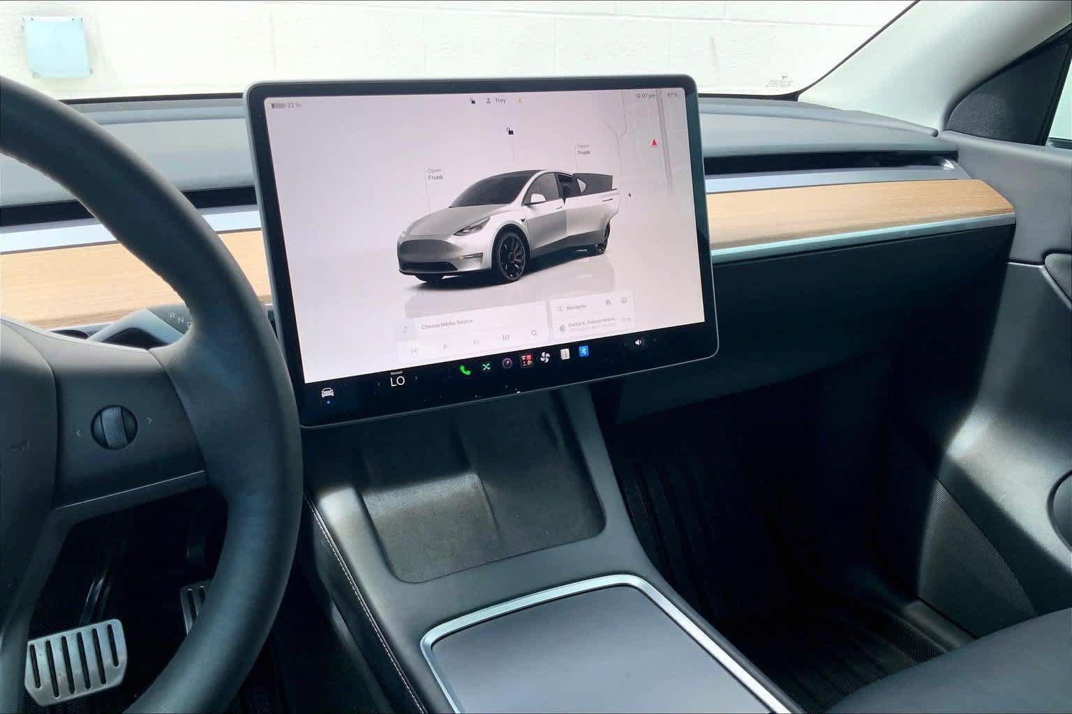 Used 2022 Tesla Model Y Performance AWD/4WD image 15