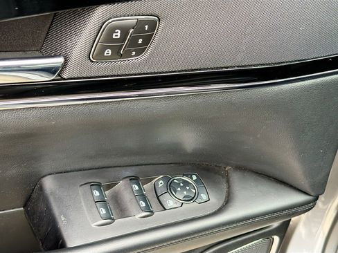 Used 2023 Lincoln Nautilus AWD w/ Premium Package image 23