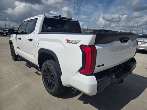 Used 2022 Toyota Tundra SR5 AWD/4WD image 5