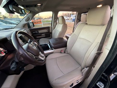 Used 2017 RAM 1500 Laramie w/ Convenience Group image 34