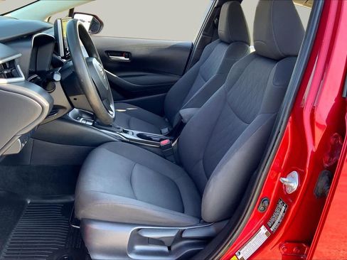 Used 2020 Toyota Corolla LE FWD image 8