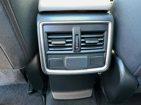 Used 2023 Subaru Forester Premium image 12