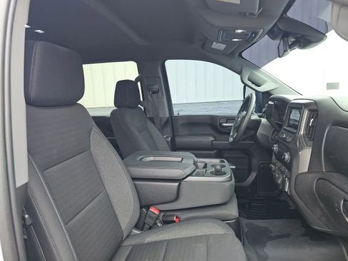 Used 2024 Chevrolet Silverado 2500 Custom w/ Custom Value Package image 26