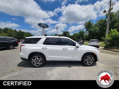 Used 2023 Hyundai Palisade SEL w/ Premium Package FWD image 6