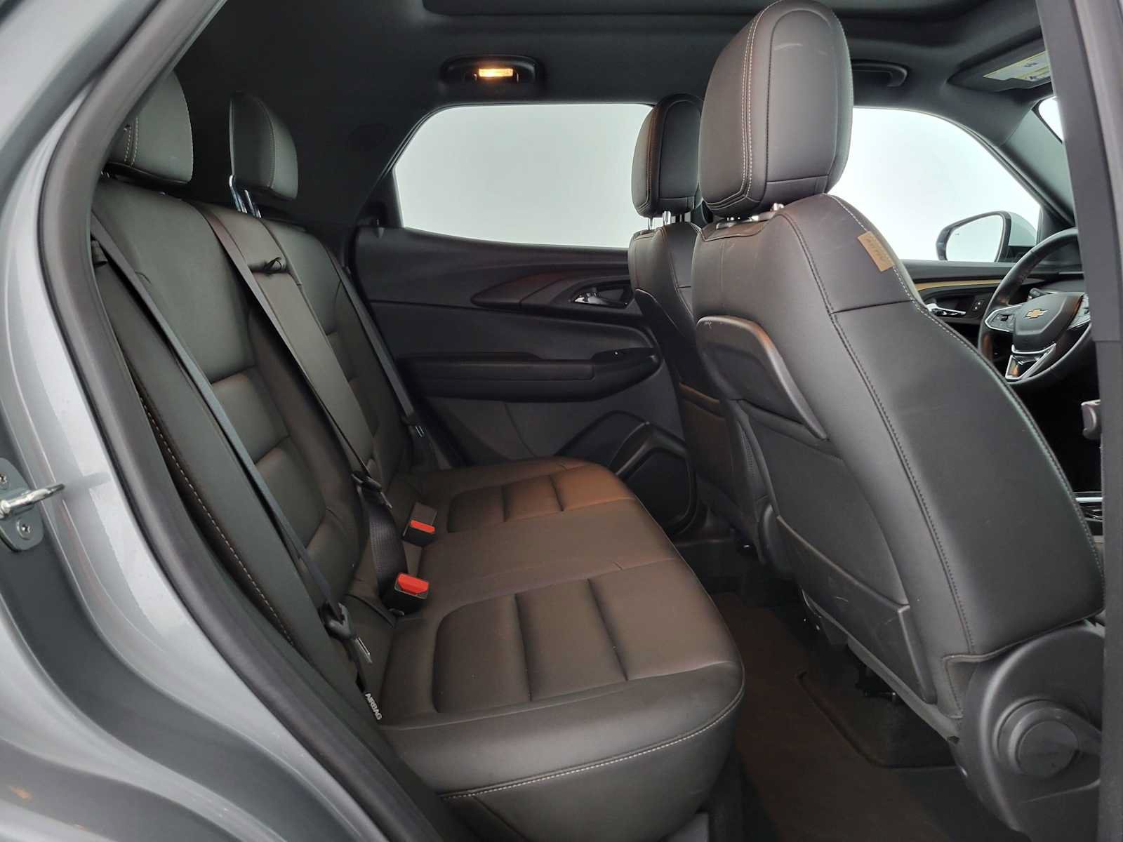 Used 2023 Chevrolet TrailBlazer ACTIV w/ Sun and Liftgate Package FWD image 12