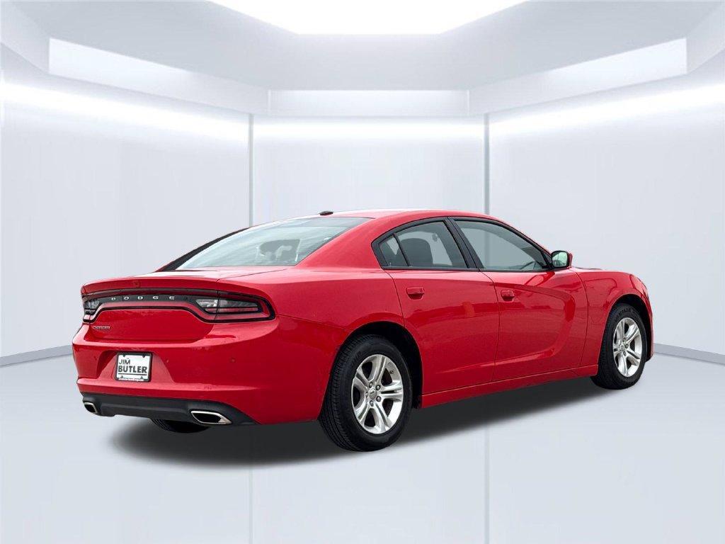 Used 2022 Dodge Charger SXT RWD image 5