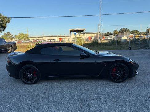 Used 2017 Maserati GranTurismo MC image 4