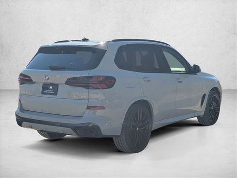 New 2026 BMW X5 sDrive40i w/ M Sport Package image 2
