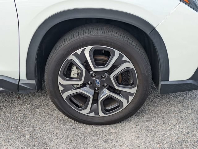 Used 2023 Subaru Ascent Limited AWD/4WD image 14