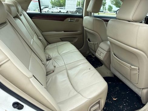 Used 2011 Toyota Avalon Limited FWD image 15