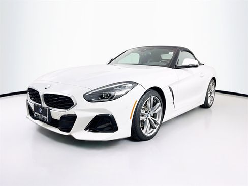 Used 2025 BMW Z4 sDrive30i image 3