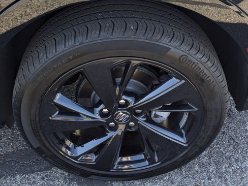 Used 2025 Buick Envision Sport Touring image 7