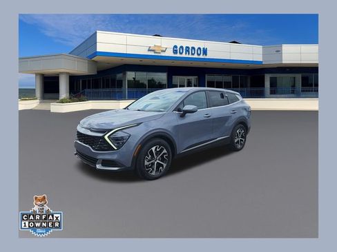 Used 2024 Kia Sportage EX FWD image 1