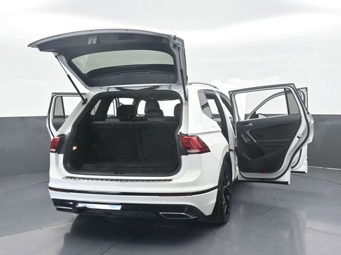 Used 2020 Volkswagen Tiguan SE R-Line image 76