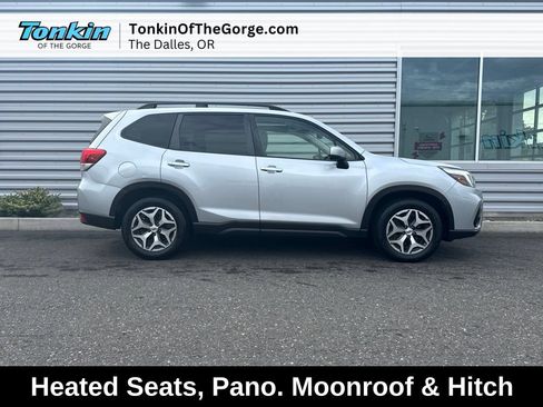 Used 2020 Subaru Forester Premium AWD/4WD image 2
