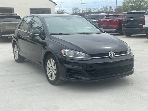 Used 2020 Volkswagen Golf 4-Door FWD image 3