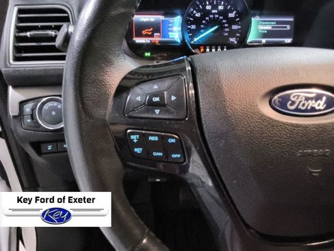 Used 2018 Ford Explorer XLT w/ Equipment Group 202A AWD/4WD image 28
