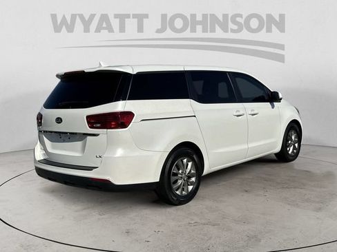 Used 2021 Kia Sedona LX FWD image 5