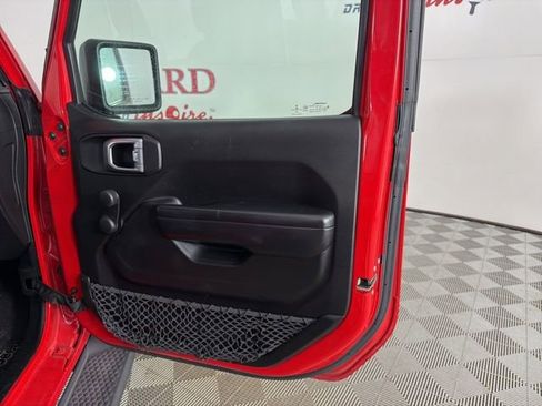 Used 2021 Jeep Wrangler Sport AWD/4WD image 20