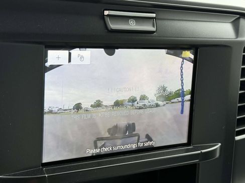 New 2025 Ford F550 4x4 Crew Cab image 14