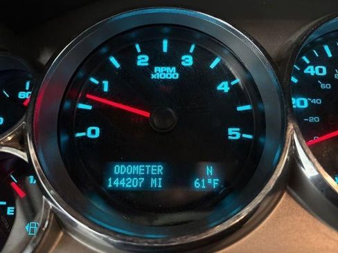 Used 2011 GMC Sierra 2500 SLE w/ Convenience Package image 11