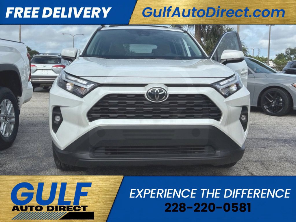 Used 2025 Toyota RAV4 XLE Premium FWD image 2