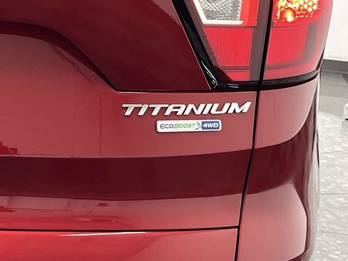 Certified 2019 Ford Escape Titanium w/ U9j03 - Titanium Tow Package AWD/4WD image 30
