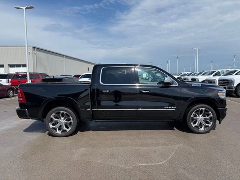 Used 2022 RAM 1500 Limited AWD/4WD image 17