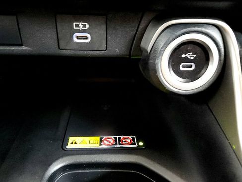 Certified 2024 Toyota Grand Highlander AWD image 36