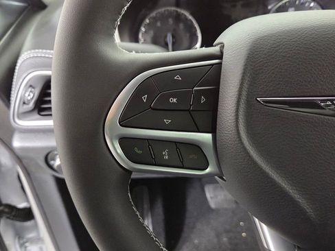 New 2026 Chrysler Pacifica Select FWD image 17