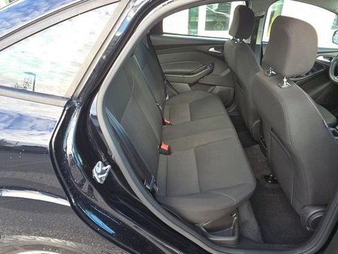Used 2016 Ford Focus SE image 18