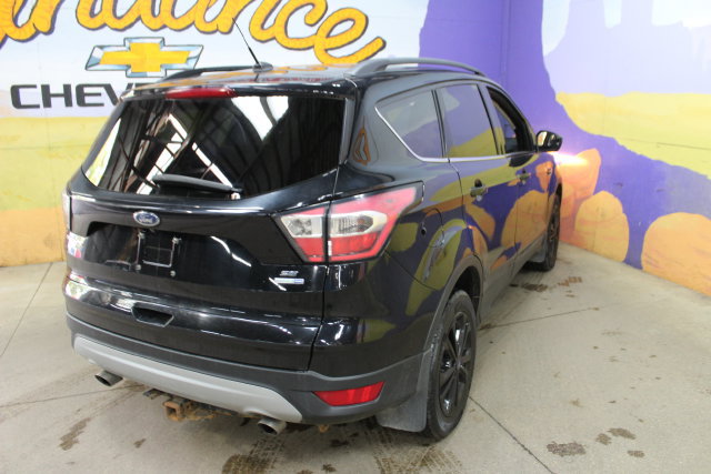 Used 2017 Ford Escape SE AWD/4WD image 8