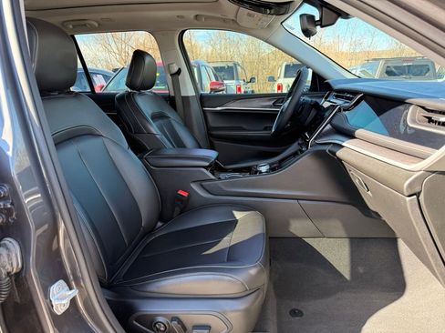 Used 2023 Jeep Grand Cherokee 4WD 4xe image 43