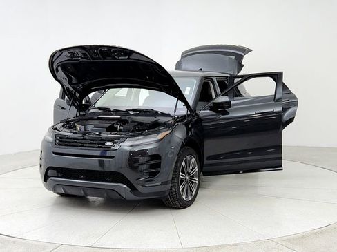 New 2025 Land Rover Range Rover Evoque Dynamic SE image 9