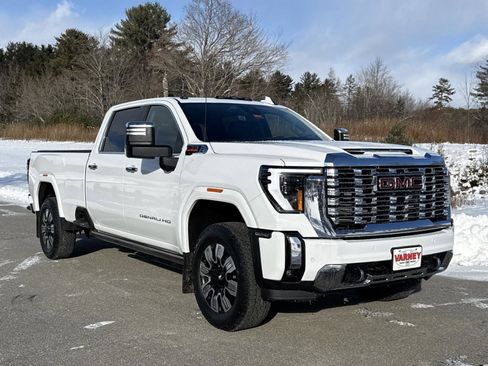 Used 2024 GMC Sierra 3500 Denali w/ Denali Reserve Package image 5