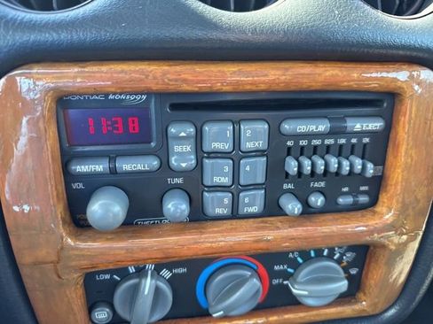 Used 1999 Pontiac Firebird Formula image 39