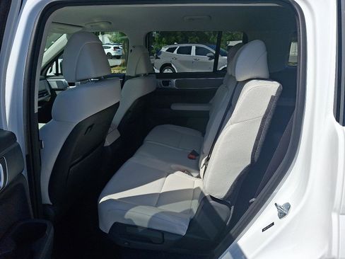 New 2026 Hyundai Santa Fe SE image 6