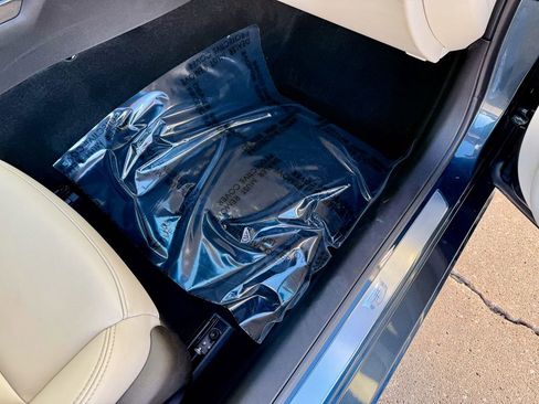 Used 2021 Cadillac CT4 Luxury w/ Sun And Sound Package image 19