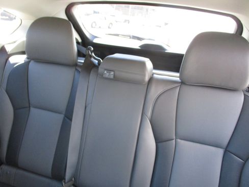 Used 2023 Subaru Crosstrek 2.5i Sport AWD/4WD image 17