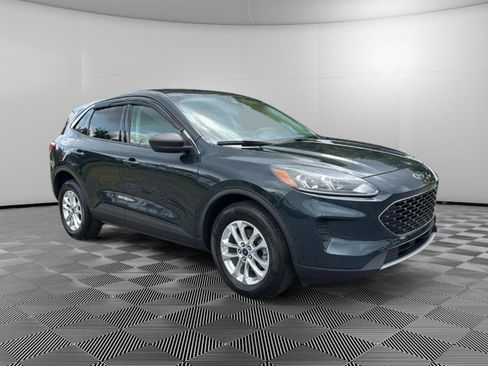 Used 2022 Ford Escape SE w/ Convenience Package AWD/4WD image 2
