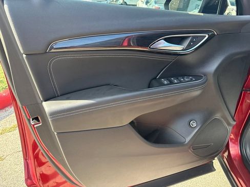 Used 2023 Buick Envision Preferred FWD image 11